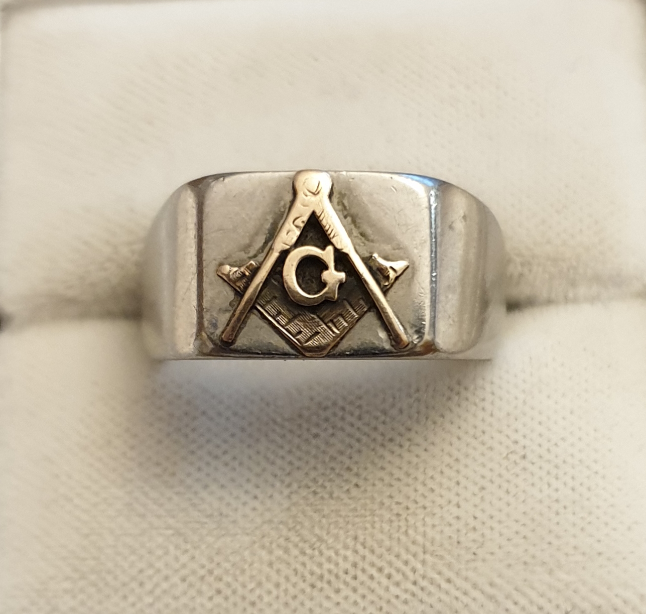 anello acciaio simbolo massoneria oro