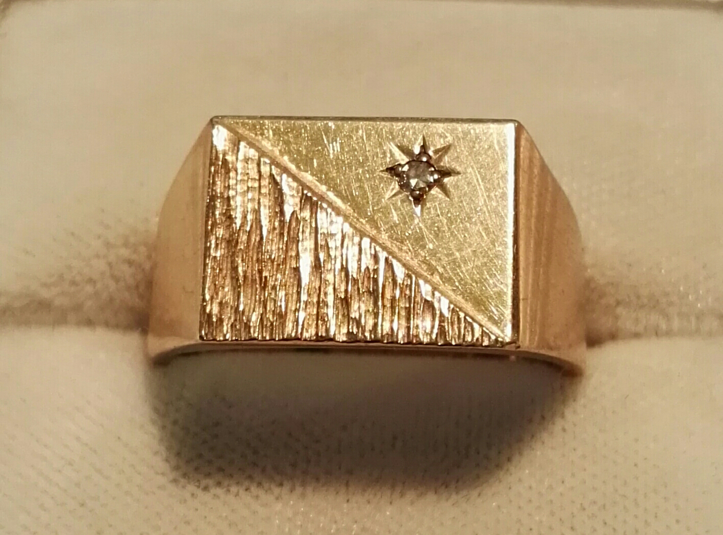 anello oro massiccio uomo brillante