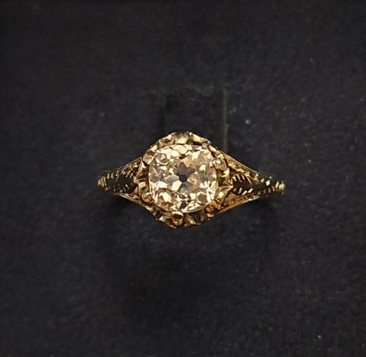 anello diamante taglio brillante vecchio oro bianco