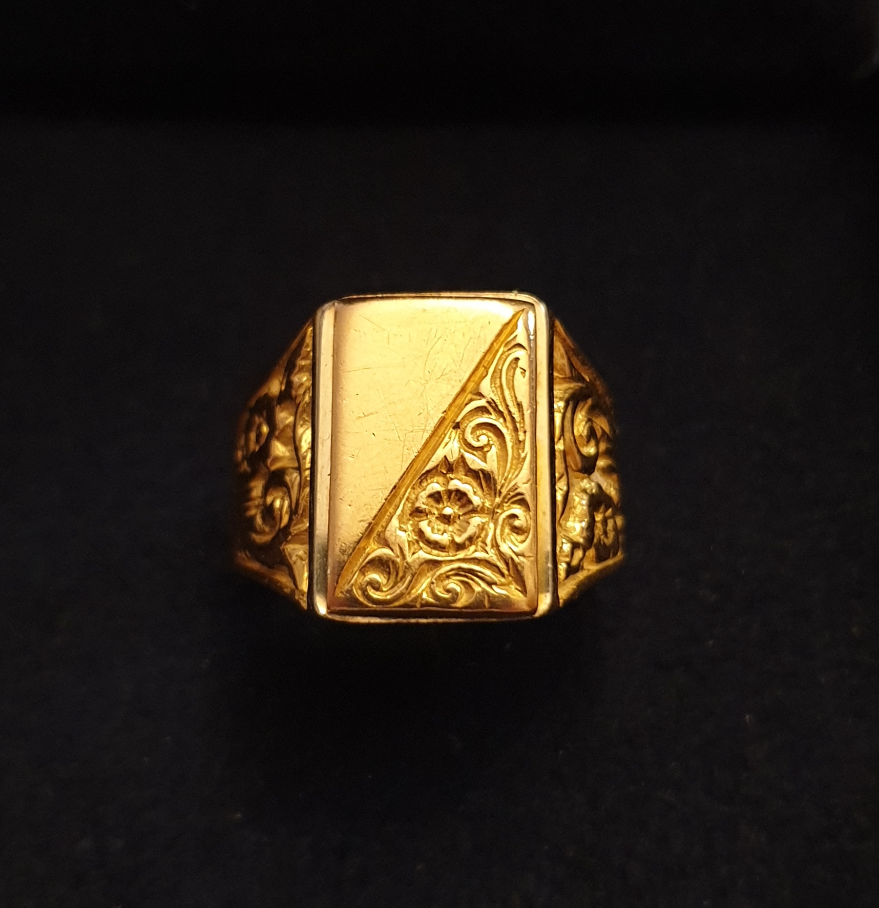 anello oro massiccio uomo